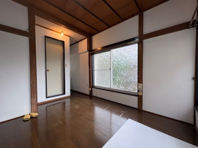 ドゥエルさかえの内装