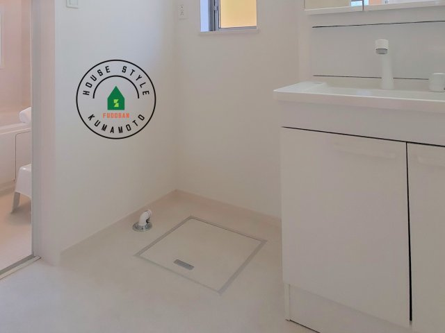 熊本市南区野田2丁目第1-2棟(A号棟)の内観：施工例|ランドリースペースとなります。広々して有効的にご使用できます。 