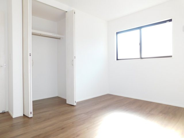 名古屋市西区大野木３丁目の新築一戸建の洋室|◇洋室◇　　南面で明るい洋室６．９帖　全居室収納完備♪