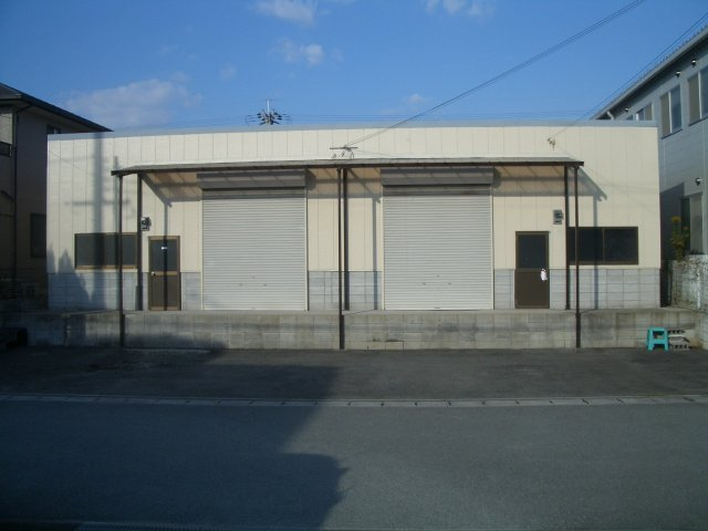 宮下貸倉庫の外観