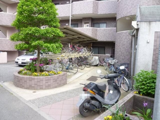 【駐車場】