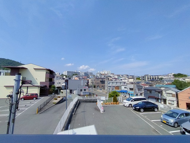 神戸市長田区平和台町２丁目のアパートの展望