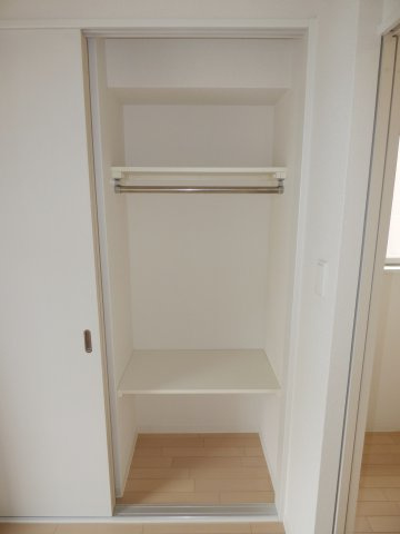 オリエンタル南堀江の収納