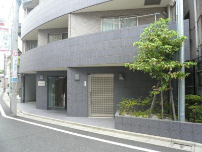 【エントランス】 | ロジェ三軒茶屋