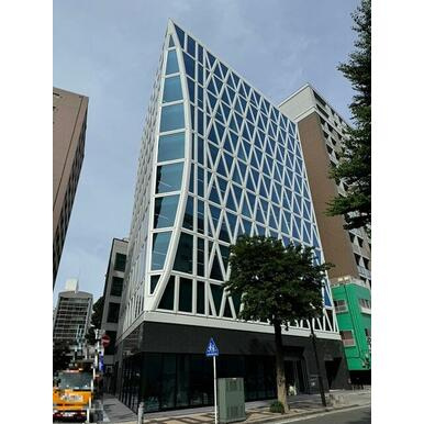 タクエー吉田町ビルの外観