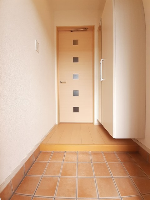 H･Sアルコバレーノの玄関|明るい玄関です