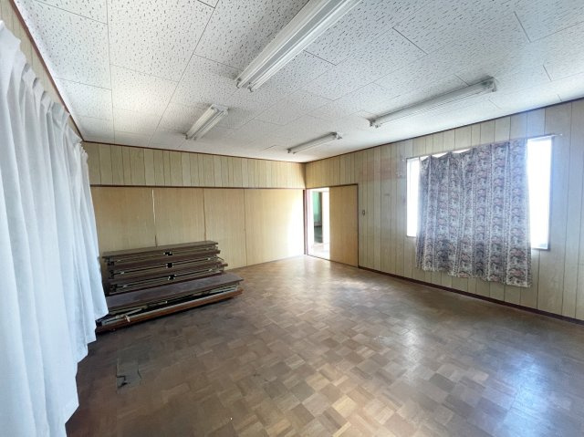 桜川市富士見台4丁目売事務所の内装|おしゃれな内装です