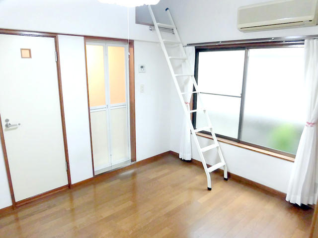 山口ハイツ　１０２　居室