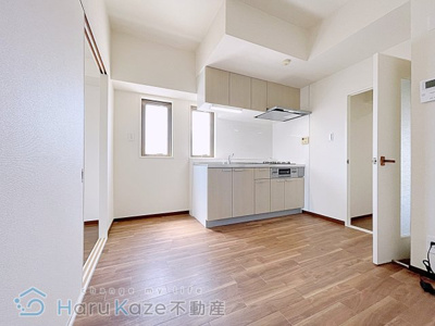 【居間・リビング】 | ロイヤル牛巻第1【名古屋市賃貸・エレベーター】