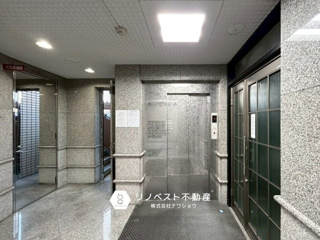 ふぁみーゆ勝山の駐車場|屋根付きで雨の日も安心◎駐車場空き要確認。