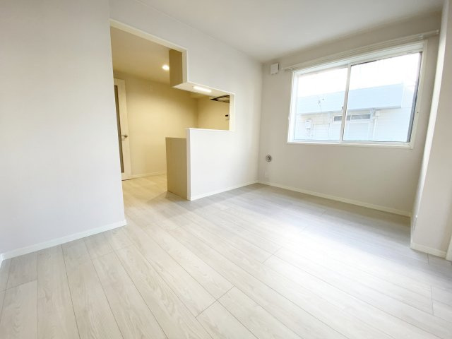 ＬＵＧＥＮＤ大宮の居間・リビング|9.2帖のLDK！