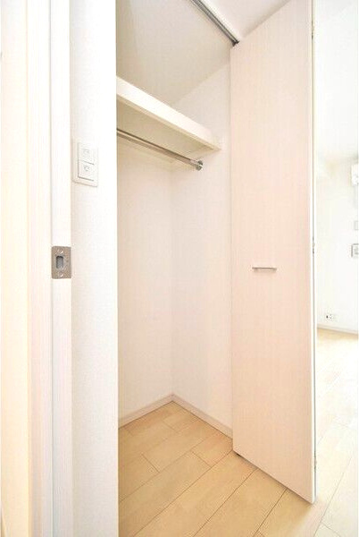 アドバンス新大阪ウエストゲートⅡの収納