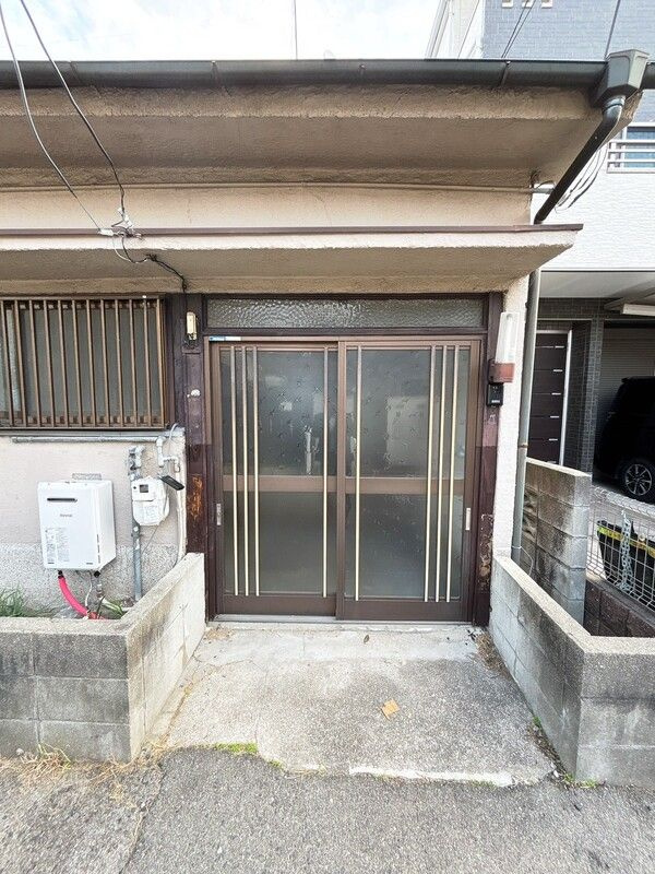 三反田町2丁目テラスのエントランス