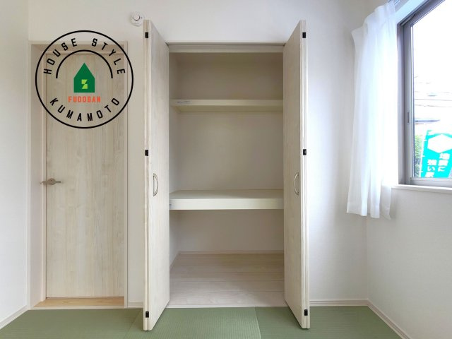 熊本市中央区本山3丁目第1-4棟(C号棟)の内観：施工例|収納には困りません。