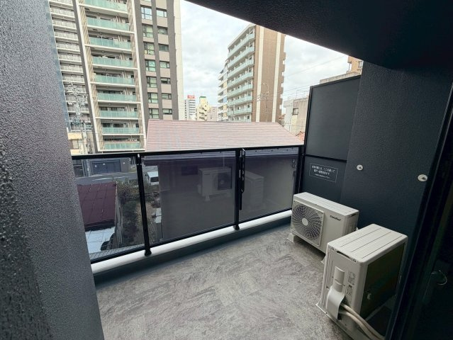 オープンレジデンシア大須FRONTのバルコニー