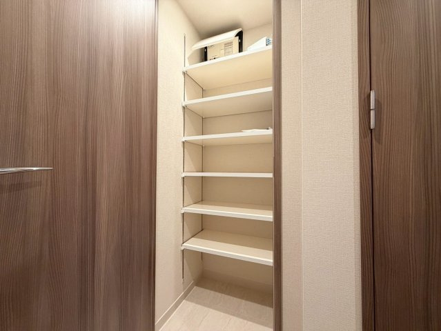 オープンレジデンシア大須FRONTの収納