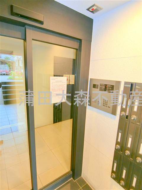 ビバリーホームズ久が原Ⅱのエントランス