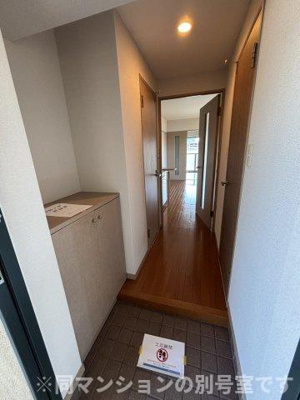 【玄関】 | アンピールメゾン天神北