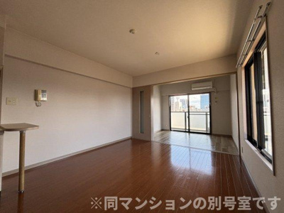 【居間・リビング】 | アンピールメゾン天神北