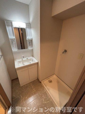 【洗面所】 | アンピールメゾン天神北