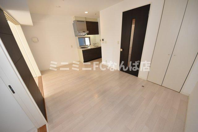 アプリーレ堺筋本町