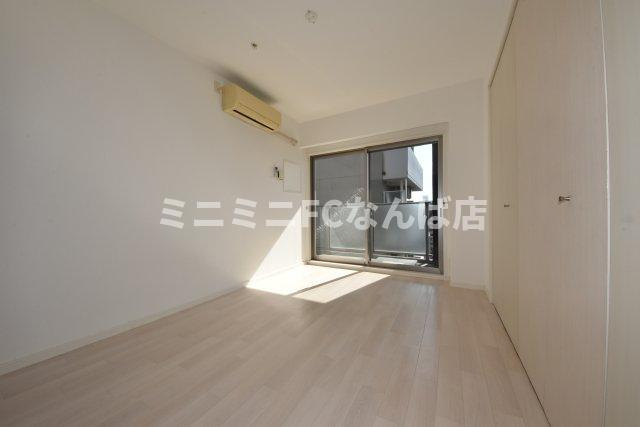 アプリーレ堺筋本町の寝室