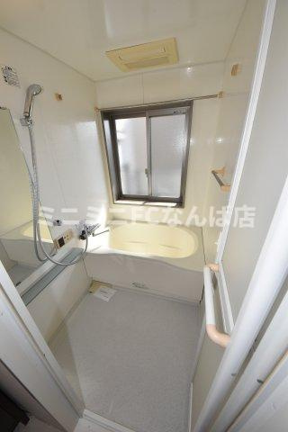 アプリーレ堺筋本町の浴室