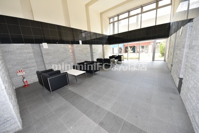 アプリーレ堺筋本町のエントランス