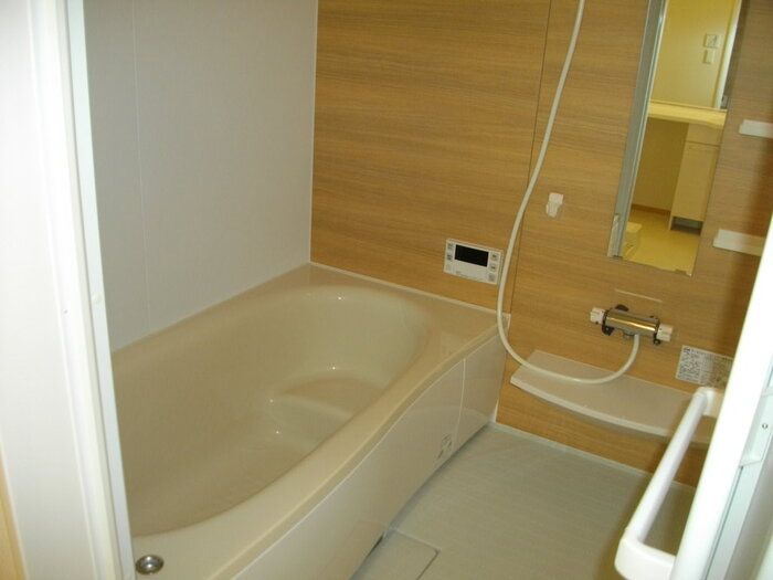 フォレスタ中央の浴室|浴室換気乾燥機付ﾊﾞｽﾙｰﾑ