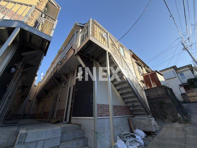 横浜市西区境之谷のアパートの外観