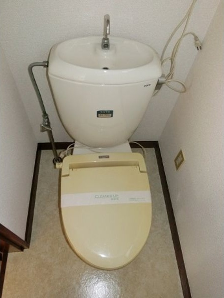スカイタウンヨシダA棟のトイレ