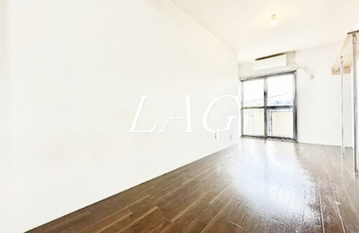 【居間・リビング】 | ＳＰＩＣＡ | 洋室のお部屋です。