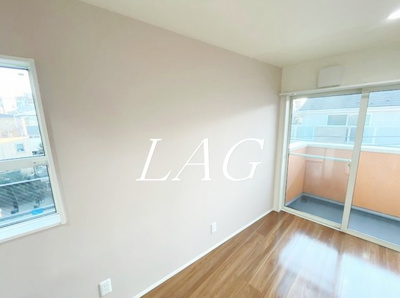 【居間・リビング】 | ラマーリエ中野 | 洋室のお部屋です。