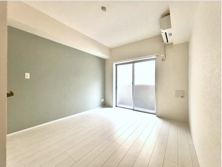 Skuld松陰神社　新築　デザイナーズ　ペット相談　礼金0の居間・リビング