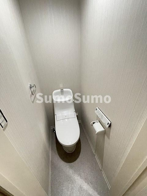 西宮市中前田町のアパートのトイレ