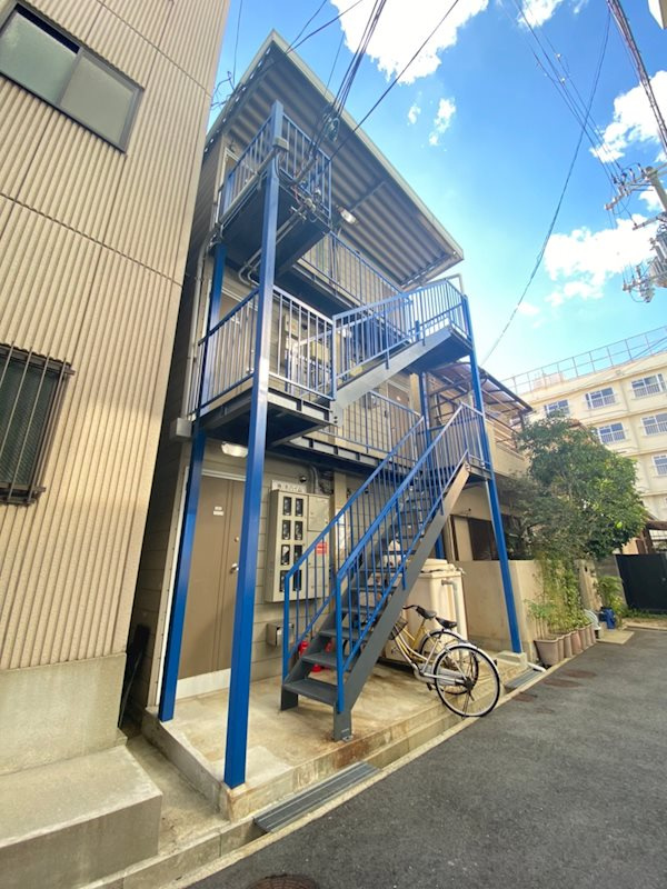 神戸市灘区神ノ木通３丁目のアパート