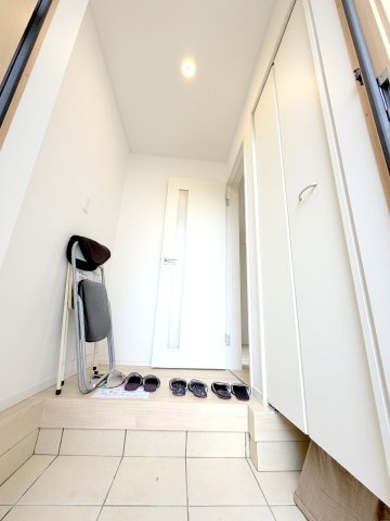 福生市熊川全2棟　新築分譲の玄関