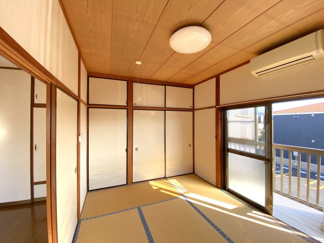 矢野コーポの和室