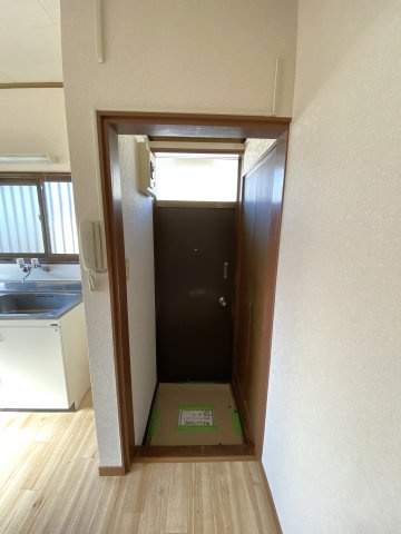 矢野コーポの玄関