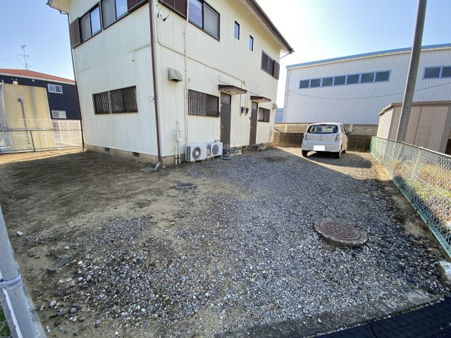 矢野コーポの駐車場