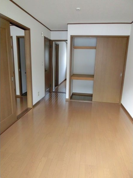 ストリームB棟の居間・リビング