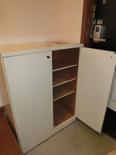 ストリームB棟の玄関