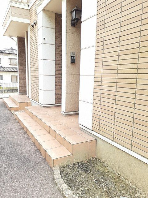 ラフレシ－ルのエントランス