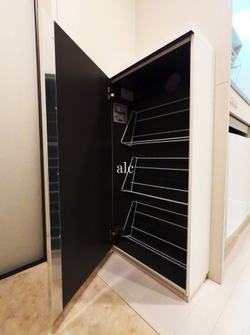 北区滝野川６丁目のアパートの収納