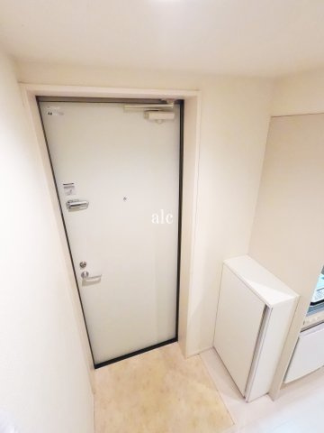 北区滝野川６丁目のアパートの玄関