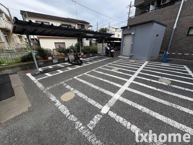 センターコートの駐車場