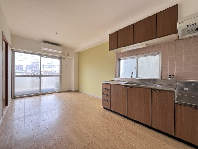 シティハイム長居公園通の居間・リビング