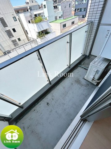 Verre森下のバルコニー