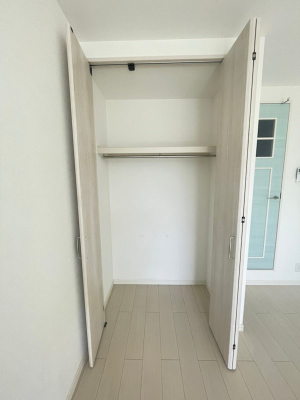 ワコーレヴィアーノ須磨千守町の収納