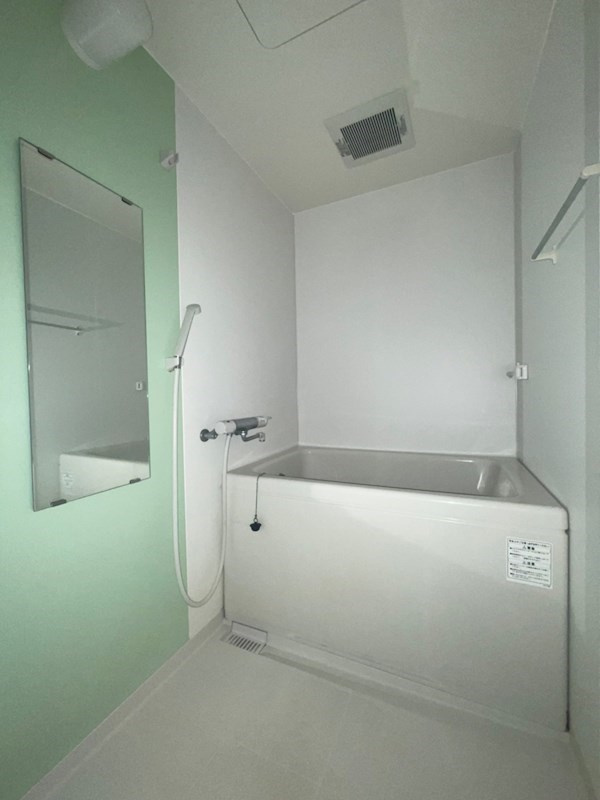 ワコーレヴィアーノ須磨千守町の浴室